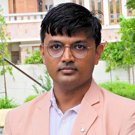 Amish Sanghvi (AP)